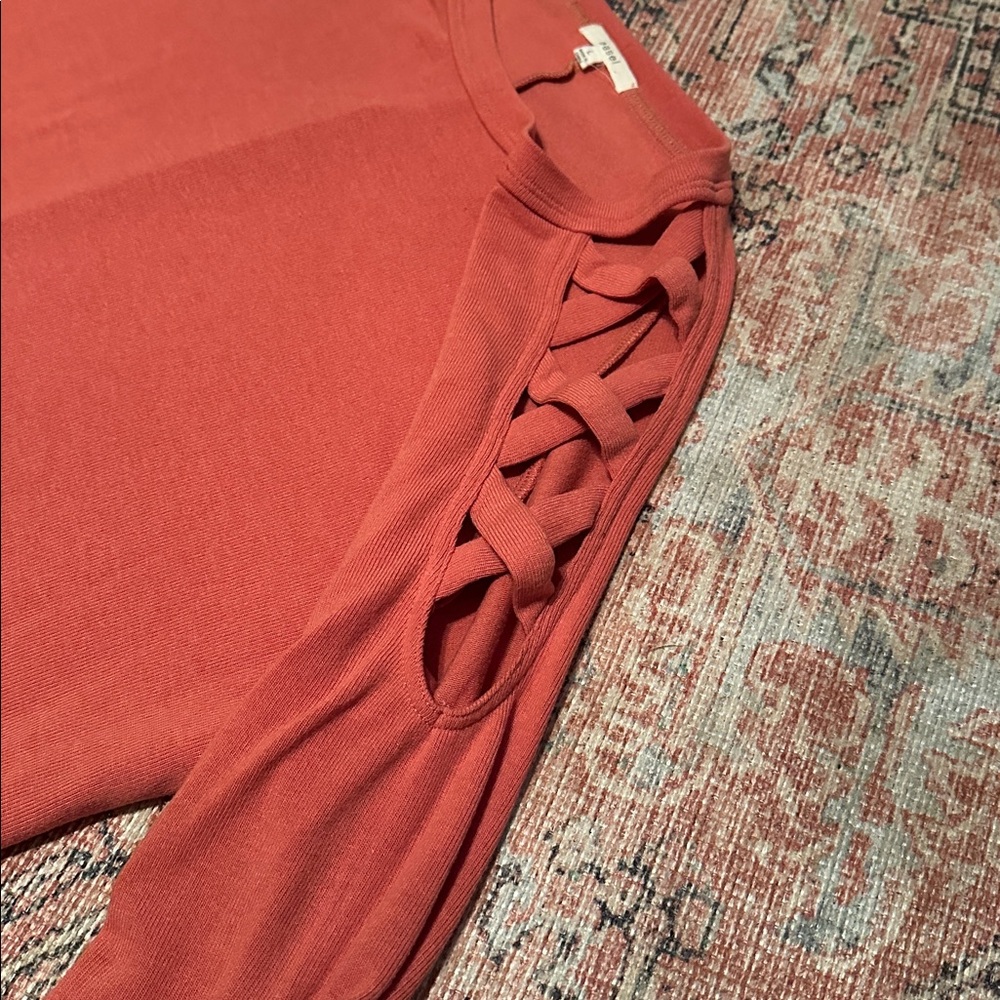 EASEL Coral Cutout Crisscross Sleeve Boutique Top - Picture 2 of 5